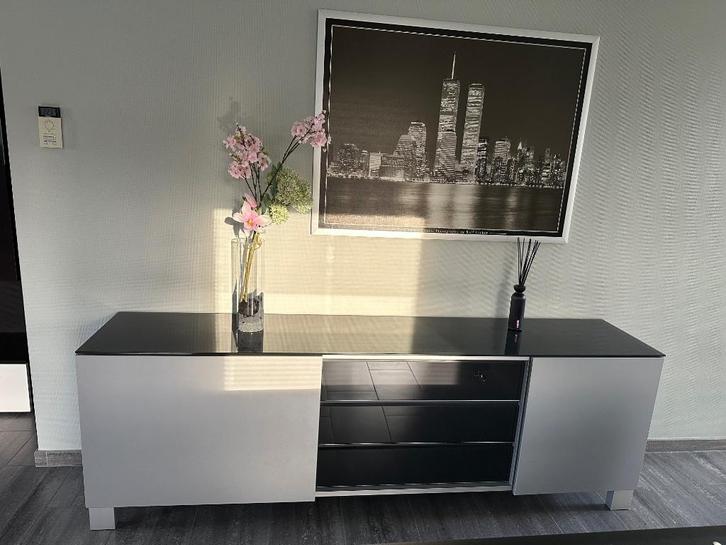 Dressoir kast, Maison & Meubles, Armoires | Dressoirs, Comme neuf, 200 cm ou plus, 25 à 50 cm, Avec tiroir(s), Avec porte(s), Avec tablette(s)