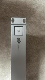 Ubiquiti Unifi switch 24 port, Computers en Software, Netwerk switches, Ophalen, Zo goed als nieuw