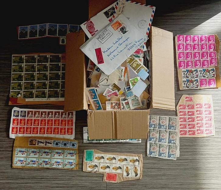 Filatelistisch lot — Postzegels gebruikt op fragmenten, Postzegels en Munten, Postzegels | Volle albums en Verzamelingen, Ophalen of Verzenden