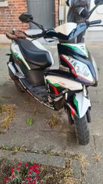 50cc b .klasse cach betalen  geen koerier, Fietsen en Brommers, Ophalen, Zo goed als nieuw
