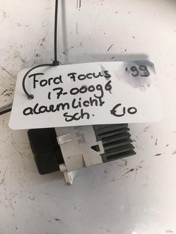 Ford Focus 1999 Alarmlichtschakelaar
