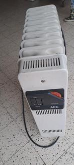 Bijverwarming  radiator  AEG, Doe-het-zelf en Bouw, Verwarming en Radiatoren, Ophalen, Radiator