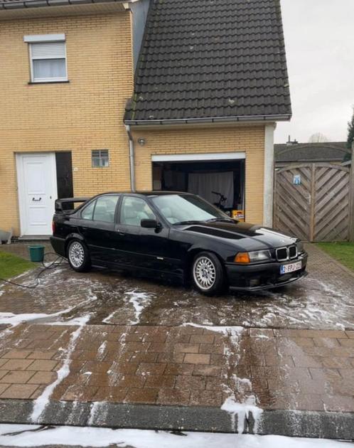 bmw e36, Auto's, BMW, Particulier, 3 Reeks, Benzine, Euro 1, Berline, 5 deurs, Handgeschakeld, Zwart, Grijs, Leder, Achterwielaandrijving
