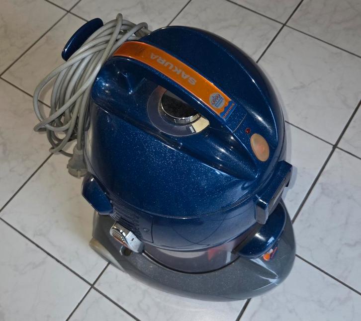 Aspirateur Sakura, Electroménager, Aspirateurs, Aspirateur, Réservoir, Enlèvement