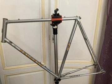 Peugeot All Reynolds fietsframe maat 64 zilvergrijs beschikbaar voor biedingen