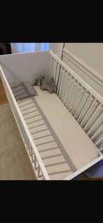White Wooden Baby Crib – Excellent Condition, Kinderen en Baby's, Ophalen, 70 tot 85 cm, 140 tot 160 cm, Zo goed als nieuw