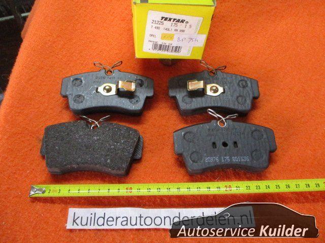 Remblokken voorzijde Opel Monza Omega A Senator A en B BP754, Auto-onderdelen, Remmen en Aandrijving, Opel, Nieuw, Ophalen of Verzenden