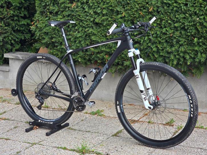 MERIDA Big.Nine XT Carbon Mountainbike — Maat L — Uitstekend, Fietsen en Brommers, Fietsen | Mountainbikes en ATB, Zo goed als nieuw