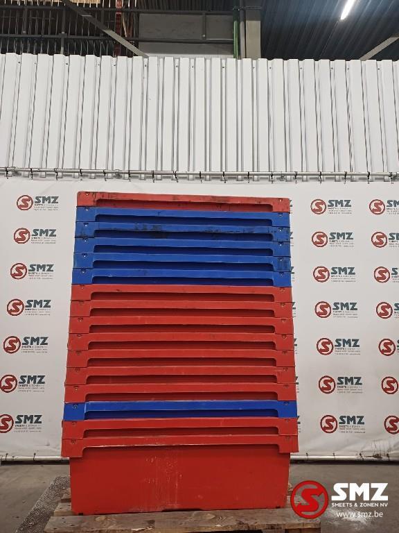 Occ lot de 16 contenants en plastique, Autos : Pièces & Accessoires, Pièces camion, Autres marques, Autres pièces automobiles