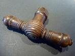 Oude gedraaide houten deurklink 1900, Antiek en Kunst, Verzenden