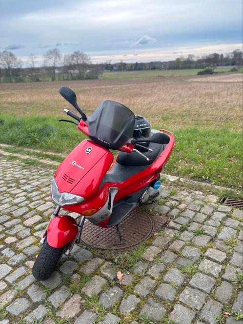 Gilera runner 180, Motoren, Motoren | Piaggio, Particulier, Scooter, 12 t/m 35 kW, 1 cilinder, Ophalen of Verzenden