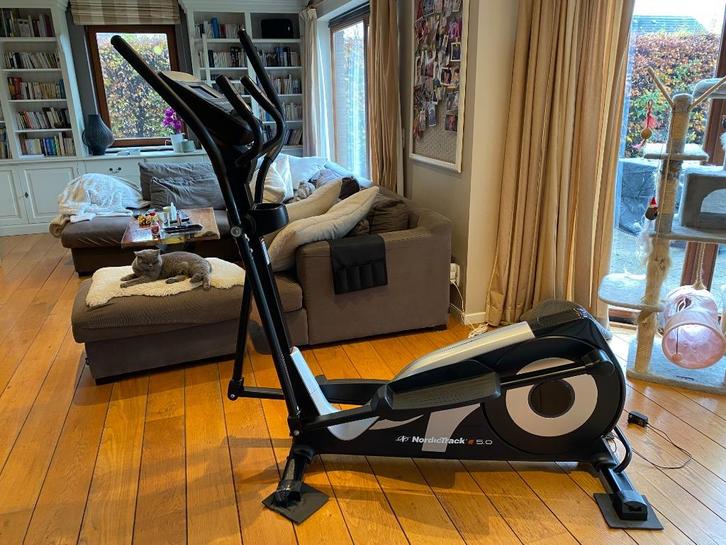 Vélo elliptique NordicTrack E5.0 – Haut de gamme, Sport en Fitness, Fitnessapparatuur, Gebruikt, Crosstrainer, Ophalen