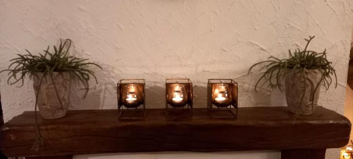 Rasteli design modern windlicht, Huis en Inrichting, Woonaccessoires | Kandelaars en Kaarsen, Zo goed als nieuw, Metaal, Ophalen of Verzenden