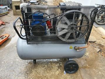 airpress Compressor Pro 11 bar 5.5 pk/4 kW 680 l/min  400V w beschikbaar voor biedingen