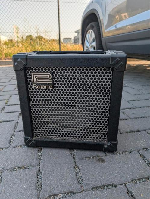 Roland cube 15, Muziek en Instrumenten, Versterkers | Bas en Gitaar, Zo goed als nieuw, Ophalen of Verzenden