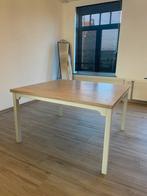 Zeer mooie volle houten tafel in eik, Huis en Inrichting, Ophalen, Zo goed als nieuw