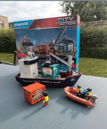 Vrachtschip  beschikbaar voor biedingen