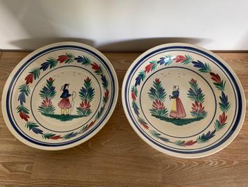 2 schotels Henriot Quimper faience beschikbaar voor biedingen