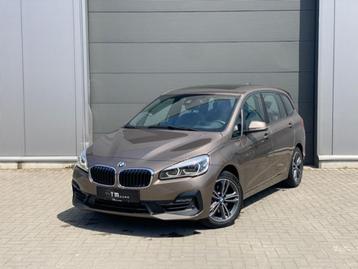 BMW 218i automaat panoramisch dak head up beschikbaar voor biedingen