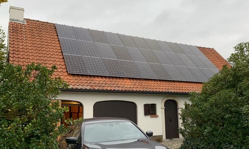 Volledige zonnepaneelinstallatie (panelen + omvormers etc), Doe-het-zelf en Bouw, Zonnepanelen en Toebehoren, Zo goed als nieuw
