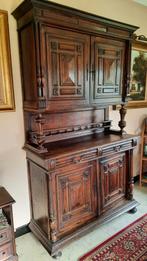 Antieke kast., Enlèvement