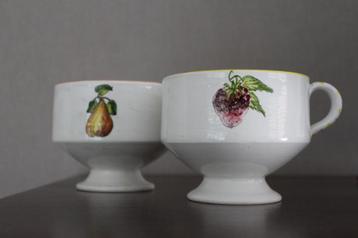 Aardewerken schalen met fruit deco beschikbaar voor biedingen