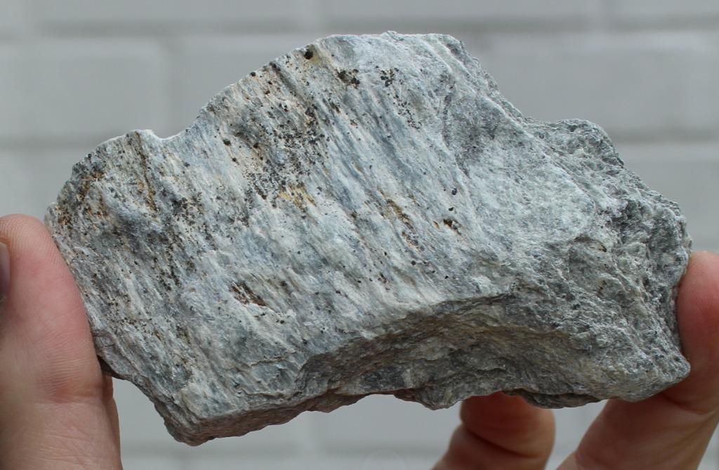 TALK uit Tirol in OOSTENRIJK, Ophalen of Verzenden, Mineraal