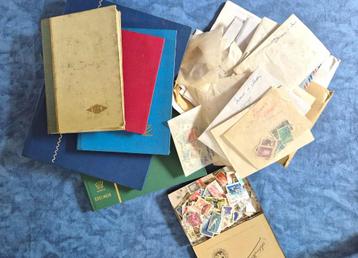 Wereldpostzegelcollectie beschikbaar voor biedingen