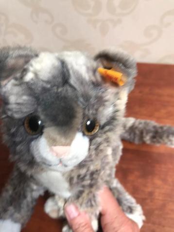 Stief kat kitty. 099335 met knop in oor! beschikbaar voor biedingen