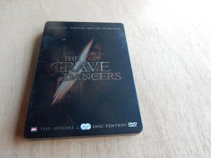 nr.2454- Dvd: the grave dancers (steelbook) - horror, CD & DVD, DVD | Horreur, Comme neuf, À partir de 16 ans, Enlèvement ou Envoi