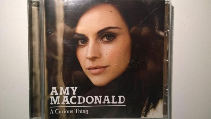 Amy MacDonald - A Curious Thing, Cd's en Dvd's, Cd's | Pop, Zo goed als nieuw, 1980 tot 2000, Ophalen of Verzenden