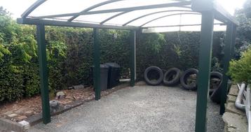 Carport groen 1 wagen perfecte staat beschikbaar voor biedingen