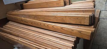 Plafondplanchetten notelaar (echt hout, geen MDF) 20 m2 beschikbaar voor biedingen