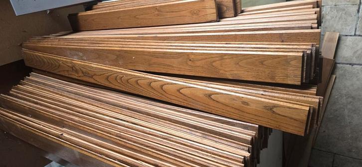 Plafondplanchetten notelaar (echt hout, geen MDF) 20 m2, Doe-het-zelf en Bouw, Platen en Panelen, Gebruikt, Hout, Ophalen