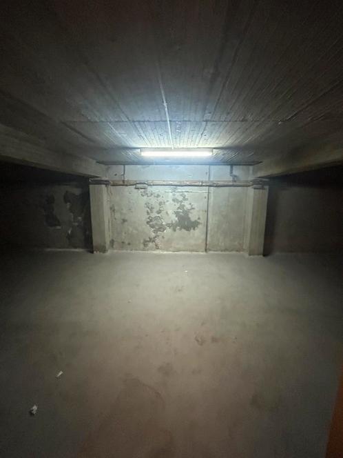 Magazijn te huur Antwerpen italielei 160 m2 en 60 m2, Immo, Garages en Parkeerplaatsen