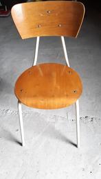 16 stoelen, Ophalen, Gebruikt
