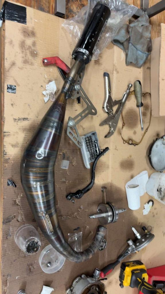 50/70 cc voca uitlaat, Fietsen en Brommers, Brommeronderdelen | Algemeen, Uitlaat, Ophalen