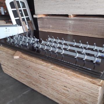 Kapstokken Aluminium 0,6 t/m 4 meter beschikbaar voor biedingen