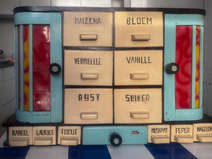 Art Deco kruidenkast/hangkast, Antiek en Kunst, Antiek | Meubels | Kasten, Ophalen