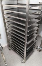 armoire en acier inoxydable sur roulettes avec 4 portes,, Articles professionnels, Enlèvement, Utilisé