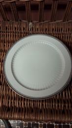 Eet en koffieservies, Ophalen