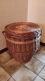 Grote rieten mand, Ophalen, Riet, Mand