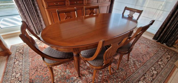 Eetplaats met 6 stoelen. Kleur kerselaar ., Huis en Inrichting, Complete eetkamers, Ophalen