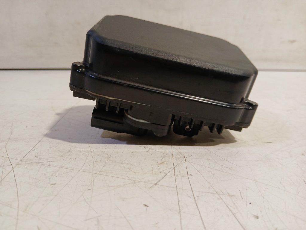 Computer cruise control Toyota Prius, Onderdelen@venauto.nl, Van der Ven Autorecycling B.V., Ettenseweg 76, 4706 PB Roosendaal, The Netherlands