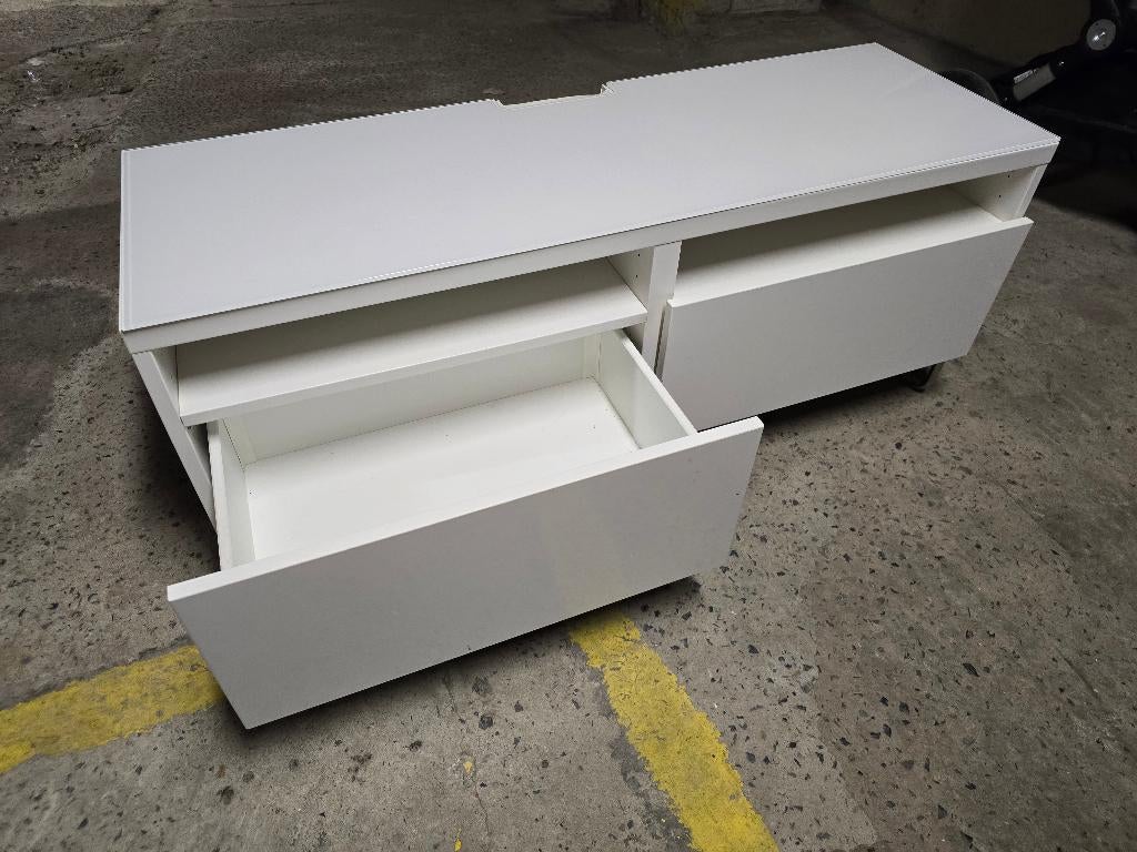 BESTA wit met lades en glazen blad: nieuwprijs was 270 euro, 25 à 50 cm, Enlèvement ou Envoi, Moins de 100 cm, 100 à 150 cm