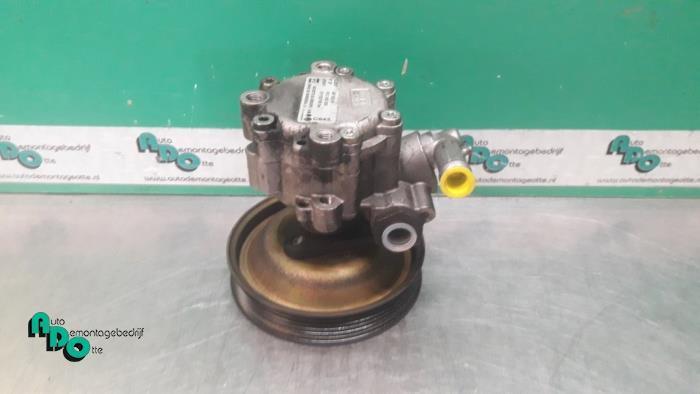 Stuurbekrachtiging Pomp van een Alfa Romeo 156 (156 98-), Auto-onderdelen, Besturing, Alfa Romeo, Gebruikt, 3 maanden garantie