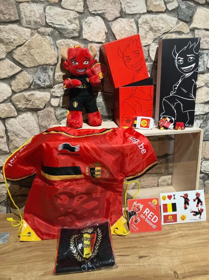 Set voor supporters Rode Duivels, Ophalen, Nieuw