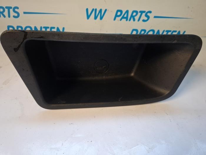 Opbergvak van een Alfa Romeo Stelvio, Auto-onderdelen, Interieur en Bekleding, Alfa Romeo, Gebruikt, 3 maanden garantie, Ophalen of Verzenden