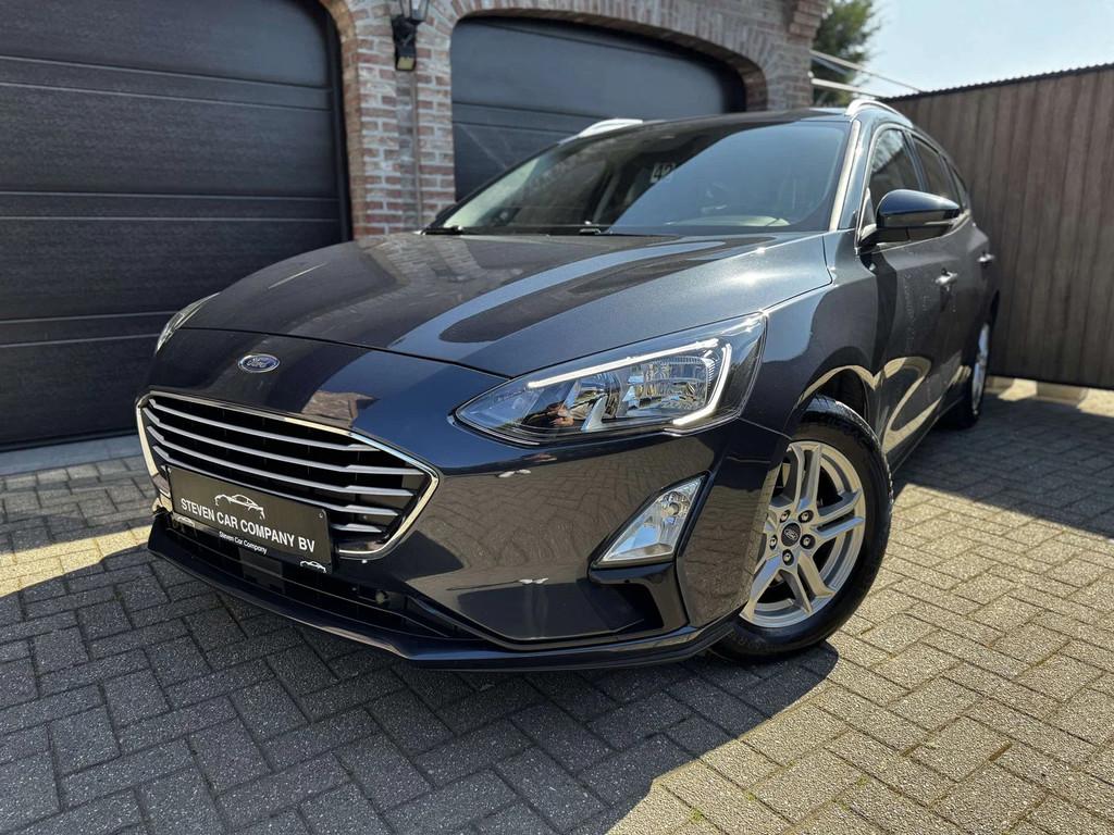 Ford Focus | CLIPPER | FULL LED | NAVI | CARPLAY | CAMERA |, Focus, Gebruikt, 4 cilinders, Blauw
