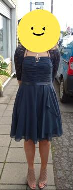 Robe de cocktail grise et gilet - Vera Mont - Taille 40, Vêtements | Femmes, Taille 38/40 (M), Gris, Comme neuf, Enlèvement